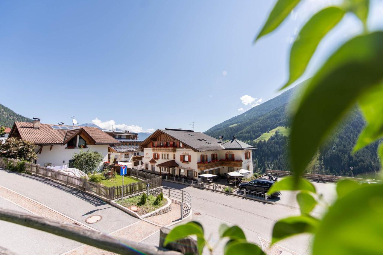 Hotel Stilfserhof Esterno foto